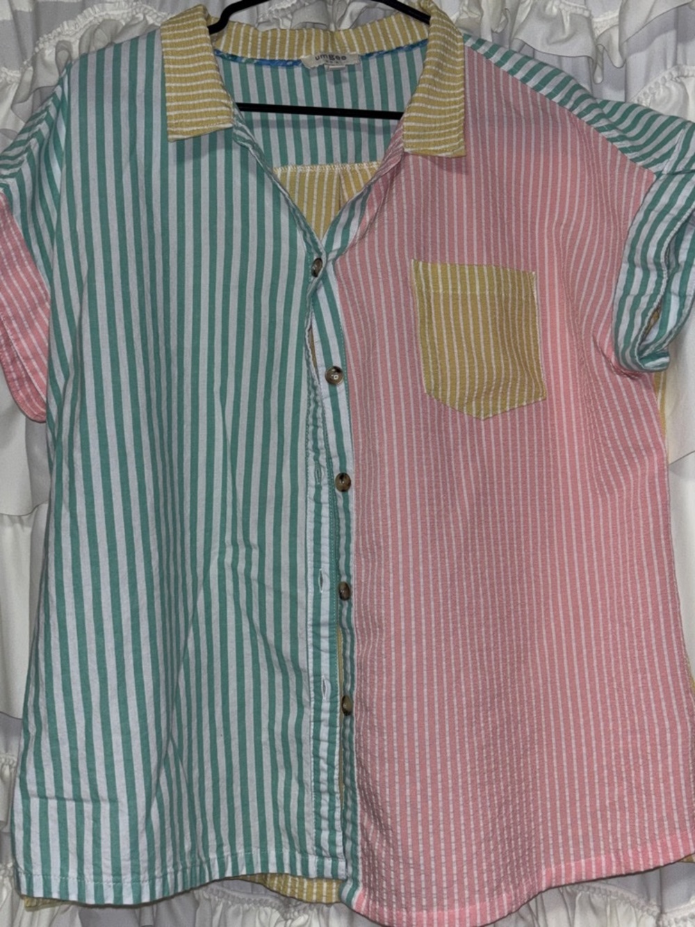 Color block button up - Picture 2 of 3
